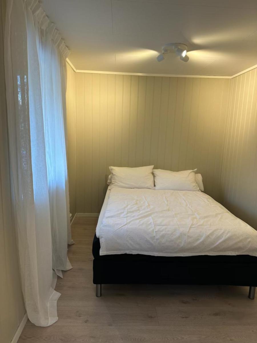 Lys Rent Og Trivelig Hybelleilighet 克里斯蒂安桑 外观 照片
