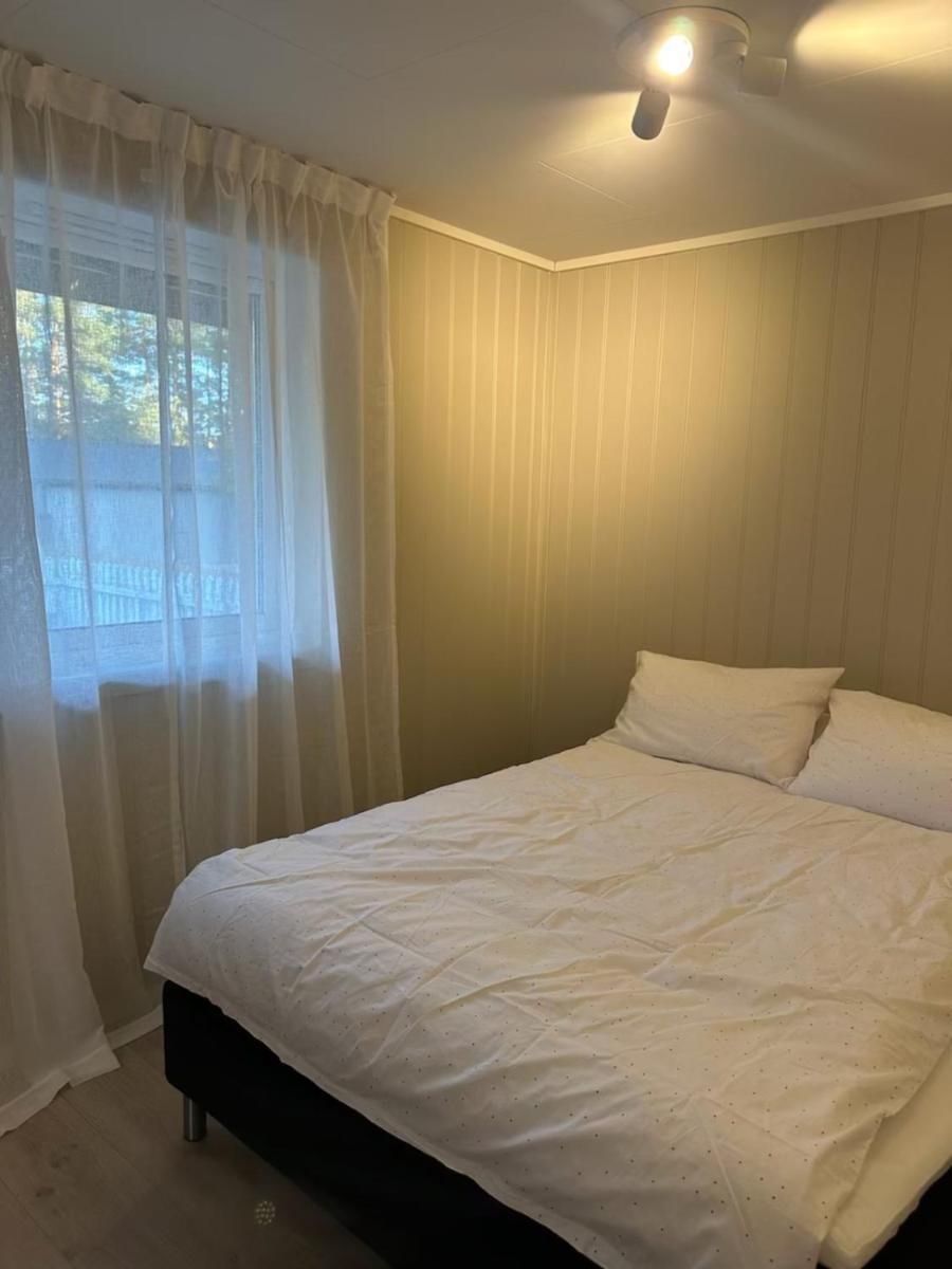 Lys Rent Og Trivelig Hybelleilighet 克里斯蒂安桑 外观 照片
