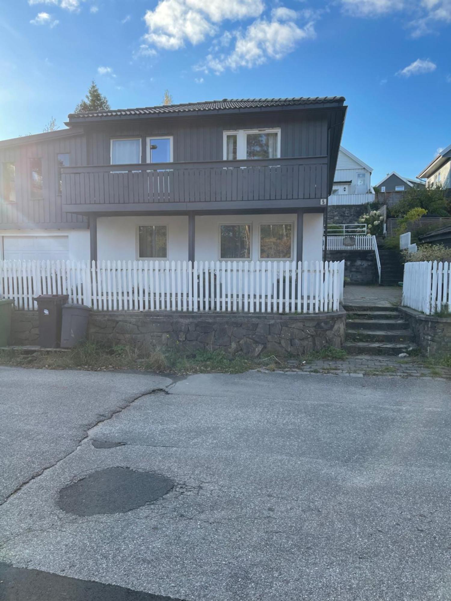 Lys Rent Og Trivelig Hybelleilighet 克里斯蒂安桑 外观 照片