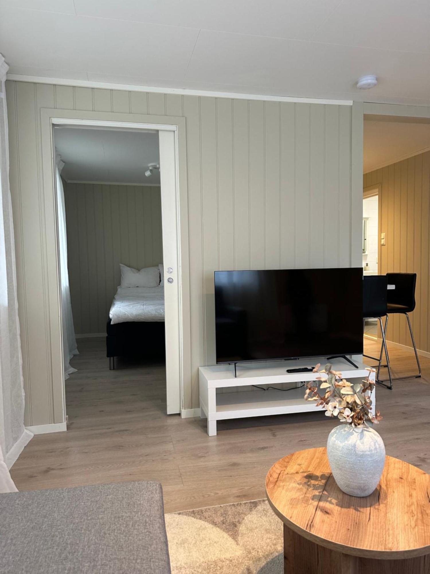 Lys Rent Og Trivelig Hybelleilighet 克里斯蒂安桑 外观 照片