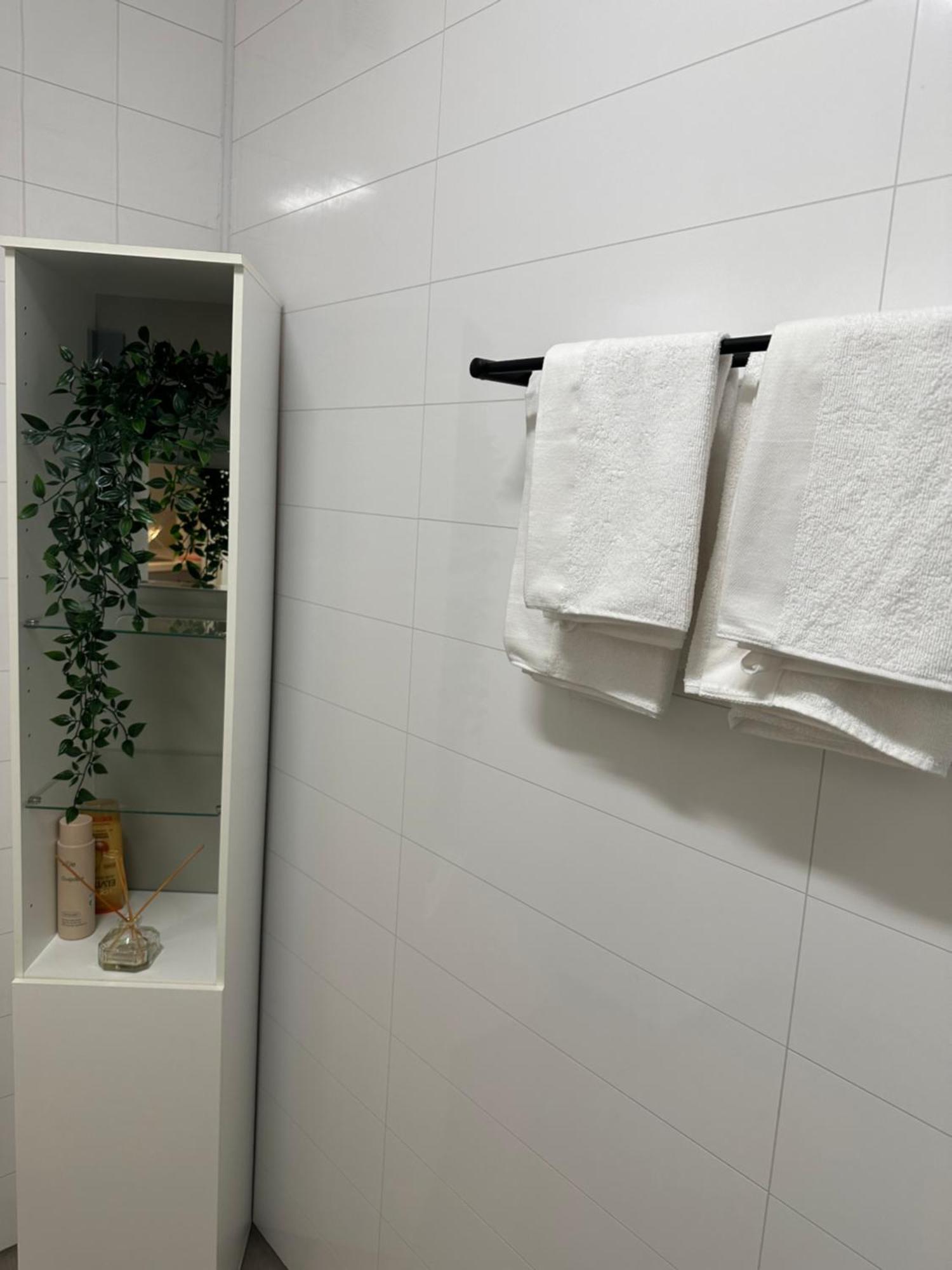 Lys Rent Og Trivelig Hybelleilighet 克里斯蒂安桑 外观 照片